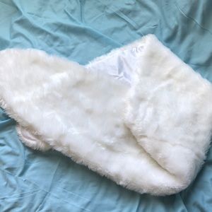 Faux Fur White Shawl